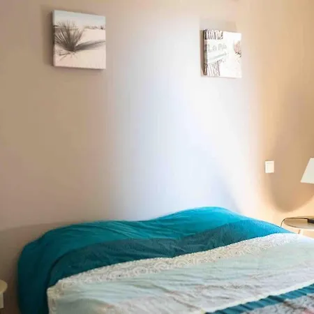 En Bois Moderne Avec Piscine Chauffee Villa